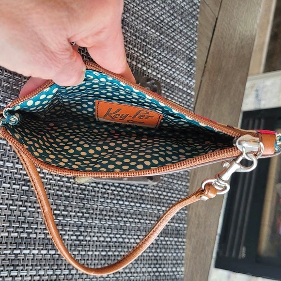Fossil Wristlet - Picture 4 of 4